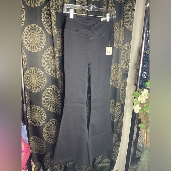 Free People We the Free Venice Beach Flare Jeans - Picture 2 of 9